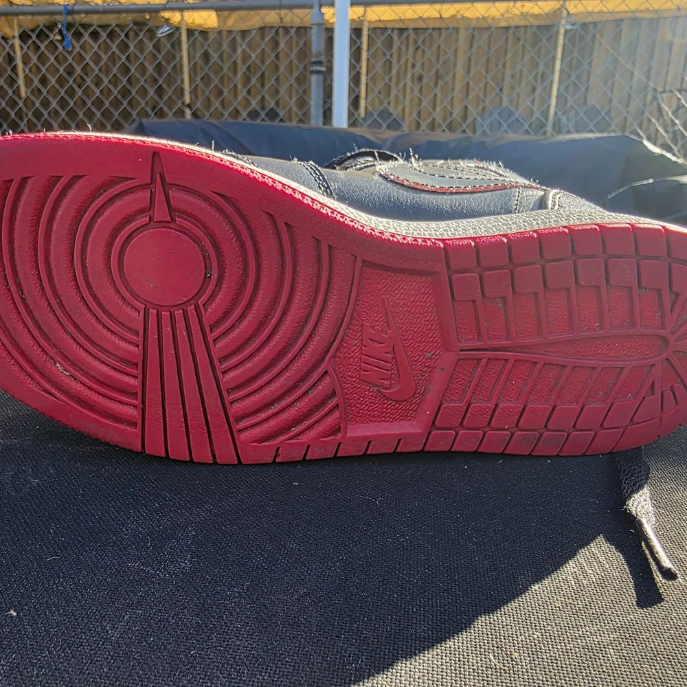 Black and Red High-Top Sneakers - Picture 9 of 10